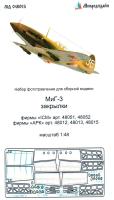 048025