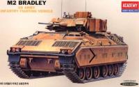 1/35 M2 Bradley (13237)