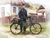 1/35 Фигуры Немецкий солдат-велосипедист, 1939-1942 (MB, 35171)