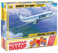1/35 Пассажирский авиалайнер Боинг 737-800 _Звезда_ 7019П_