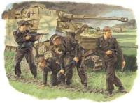 1/35 Фигуры Survivors_ Panzer Crew _Kursk 1943_ _Dragon_ 6129_