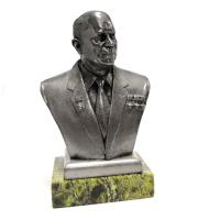 Bust06