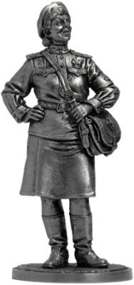 Девушка-санинструктор_ сержант Красной армии_ 1943-45 гг_ СССР _EkCastings_ WW2-17_