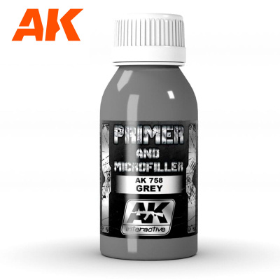 AK758