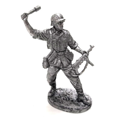 Автоматчик с гранатой_ Вермахт _Германия__ 1942-45гг_ _EkCastings_ ww2-44_
