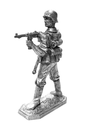 Немецкий пехотинец с MP-40_ 1944-45 _EkCastings_ VNT-02_