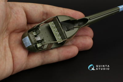 QD72046_03